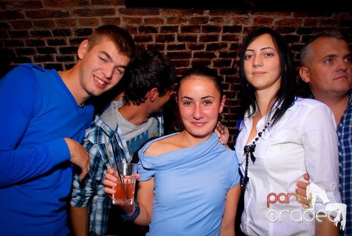 Ring de dans plin în Escape, 