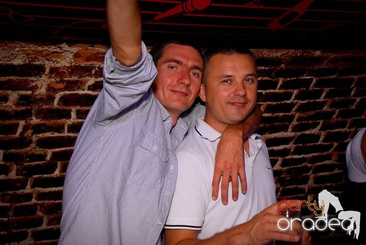 Ring de dans plin în Escape, 