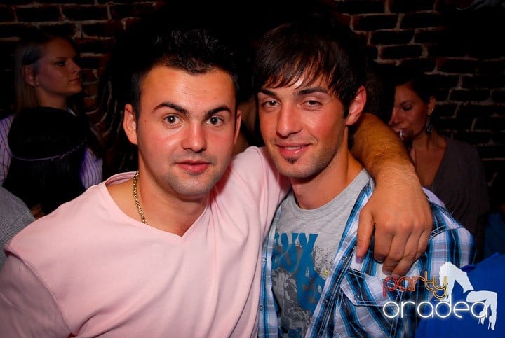 Ring de dans plin în Escape, 