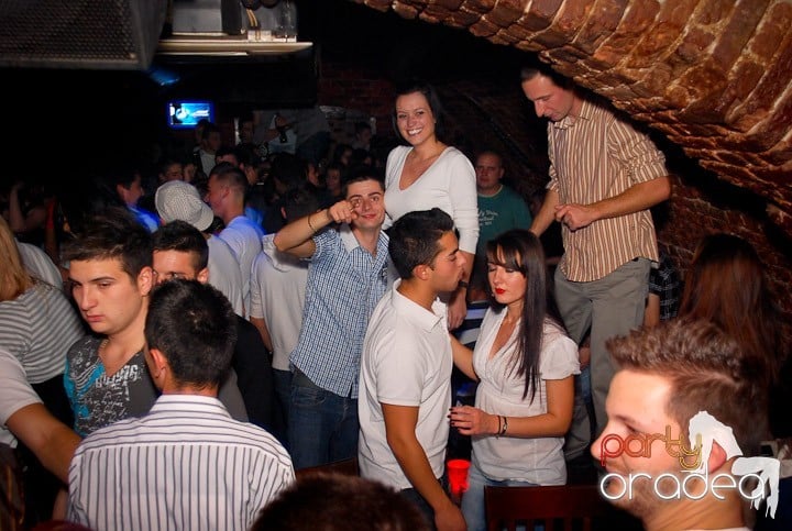 Ring de dans plin în Escape, 