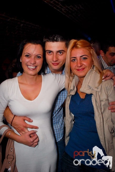 Ring de dans plin în Escape, 