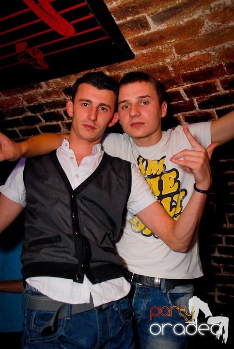 Ring de dans plin în Escape, 