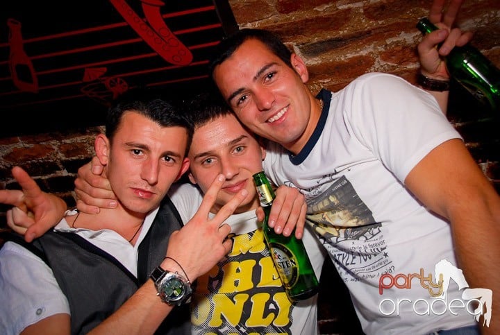 Ring de dans plin în Escape, 