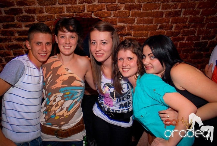 Ring de dans plin în Escape, 