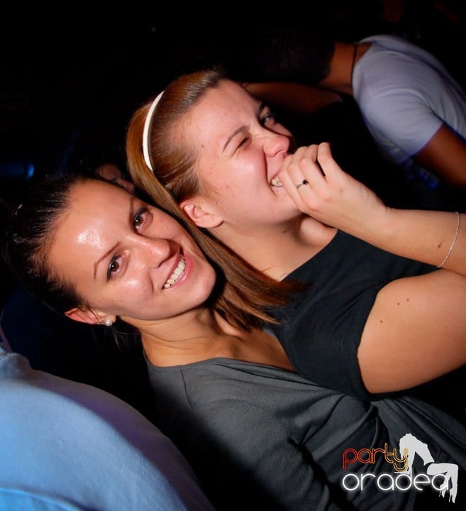 Ring de dans plin în Escape, 