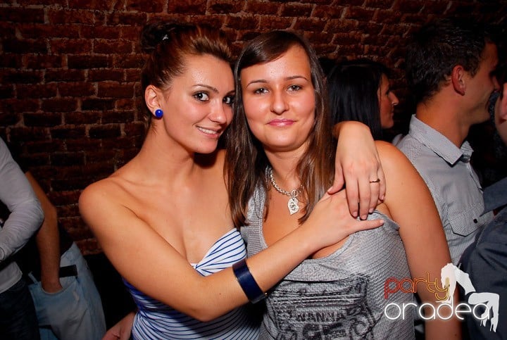 Ring de dans plin în Escape, 