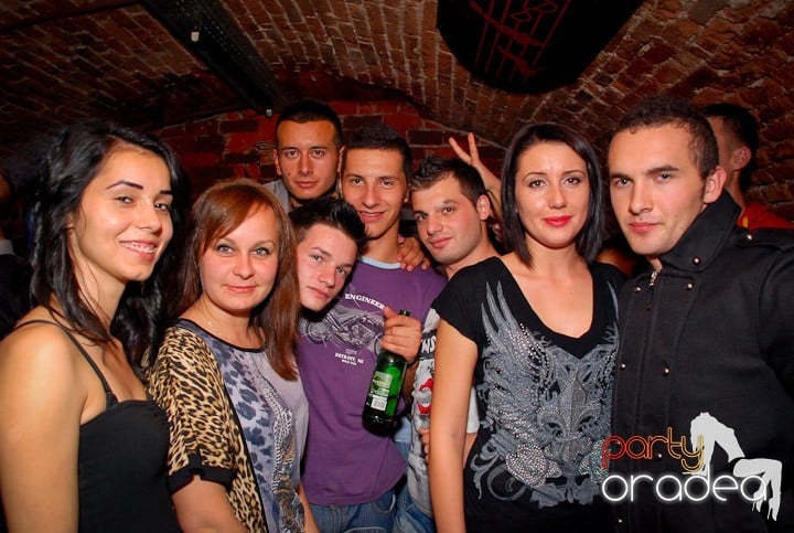 Ring de dans plin în Escape, 