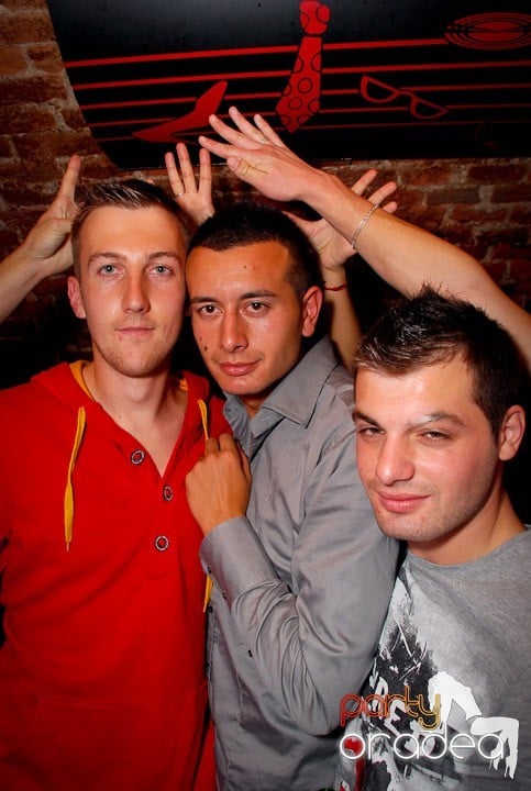 Ring de dans plin în Escape, 