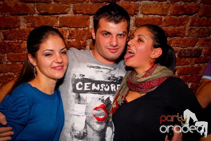 Ring de dans plin în Escape, 