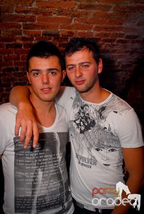 Ring de dans plin în Escape, 