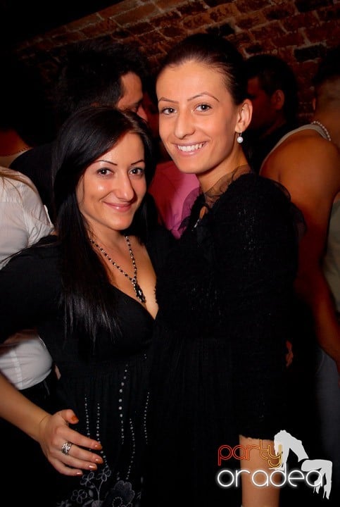 Ring de dans plin în Escape, 