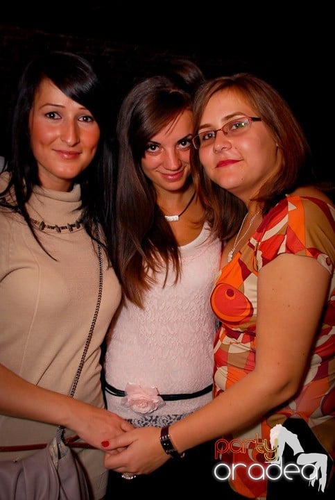 Ring de dans plin în Escape, 