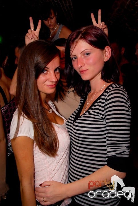 Ring de dans plin în Escape, 