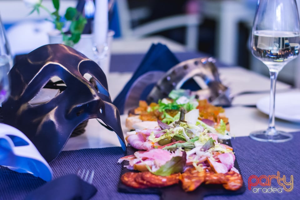 Masquerade Ball, Restaurant Rivo
