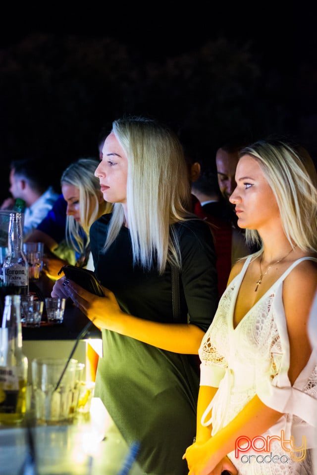 Vineri seara @ Rivo Summer Club, Hanul Pescarilor