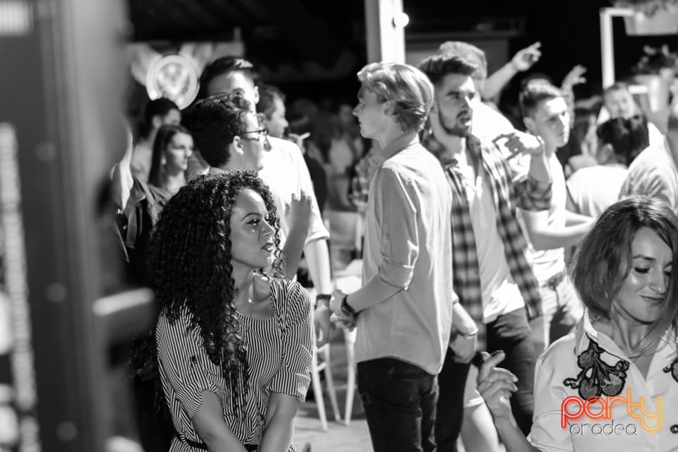 Vineri seara @ Rivo Summer Club, Hanul Pescarilor