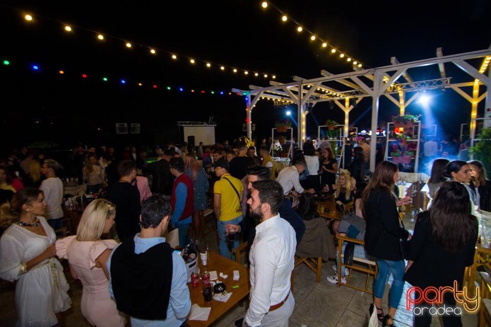Rivo Summer Club Grand Opening, Hanul Pescarilor