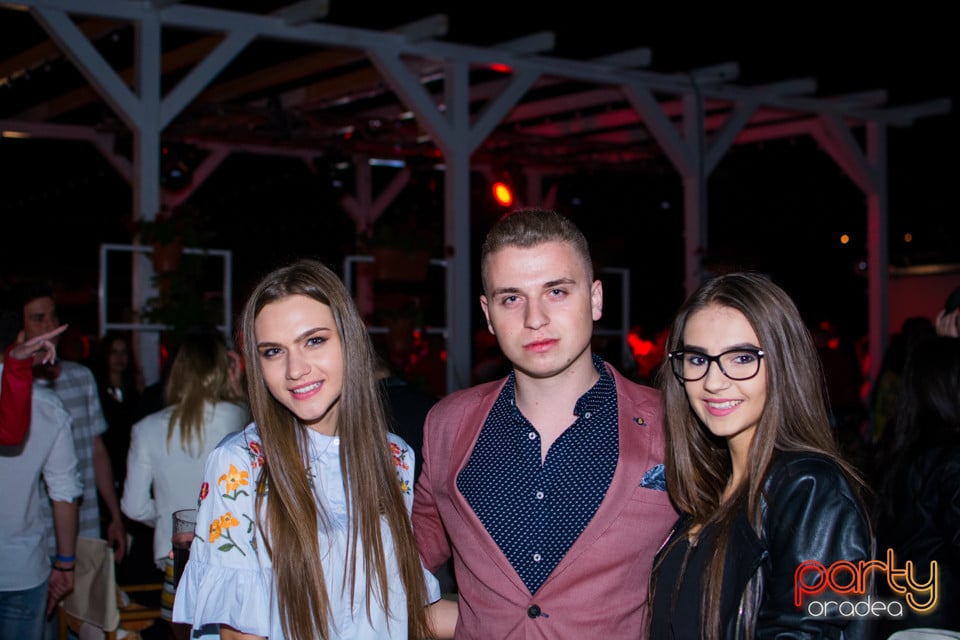 Rivo Summer Club Grand Opening, Hanul Pescarilor