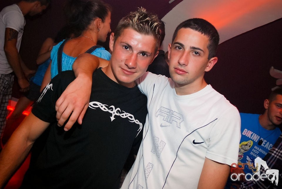 Romanian House Mafia în Club Atti's,