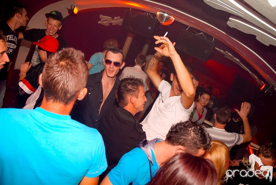 Romanian House Mafia în Club Atti's,