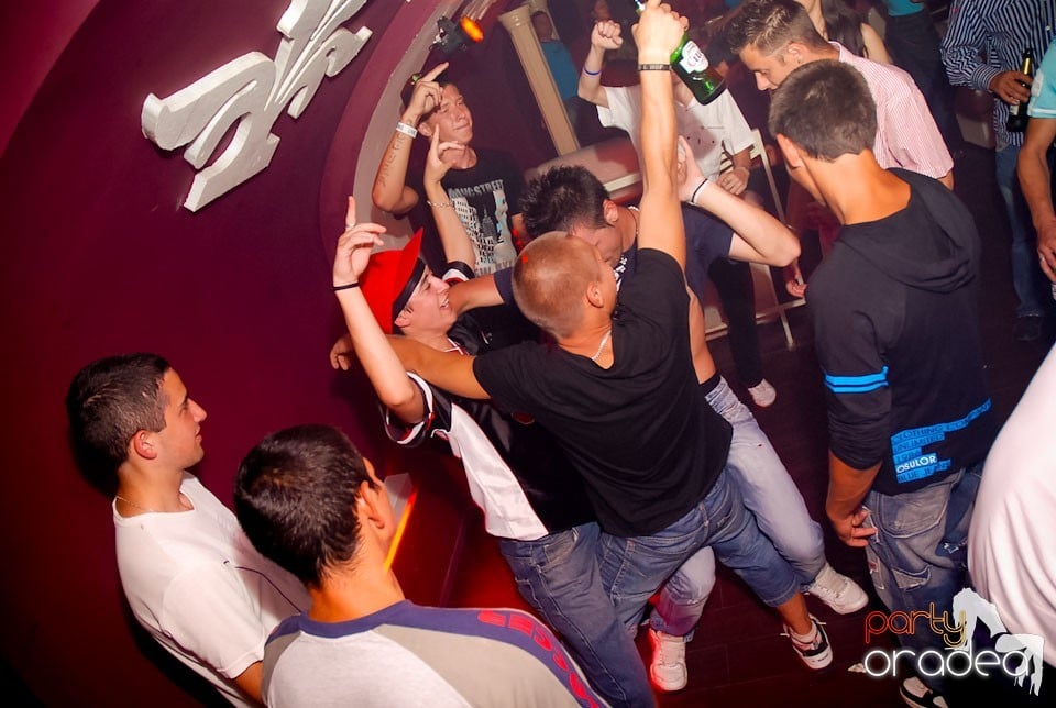 Romanian House Mafia în Club Atti's,