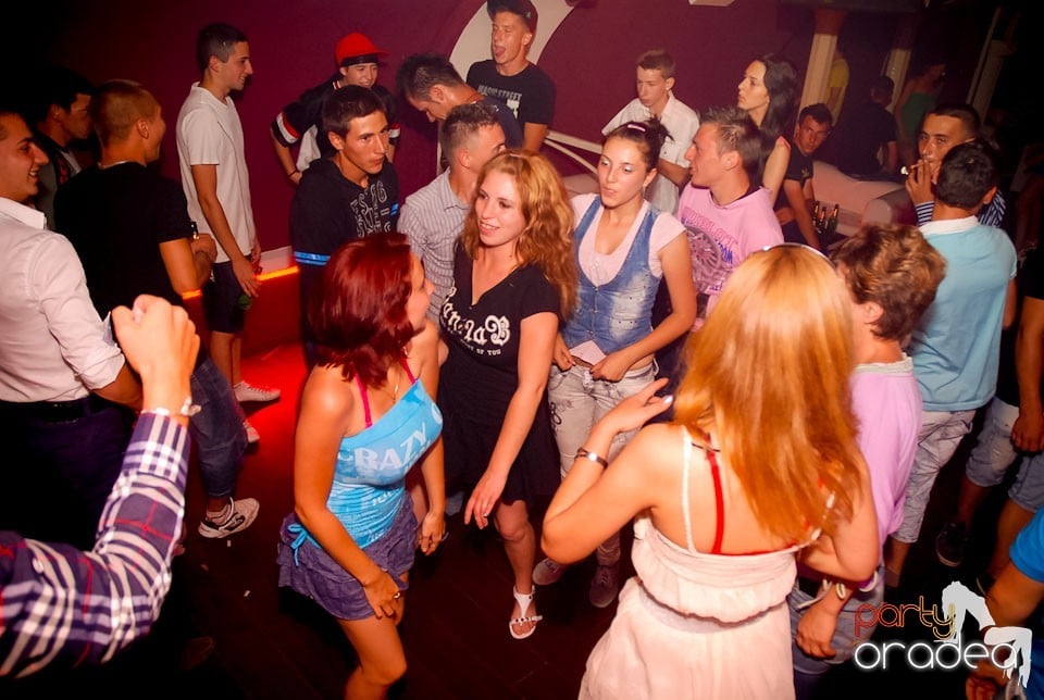 Romanian House Mafia în Club Atti's,