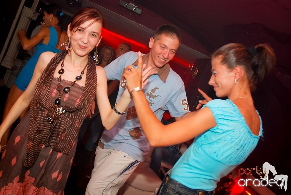 Romanian House Mafia în Club Atti's,