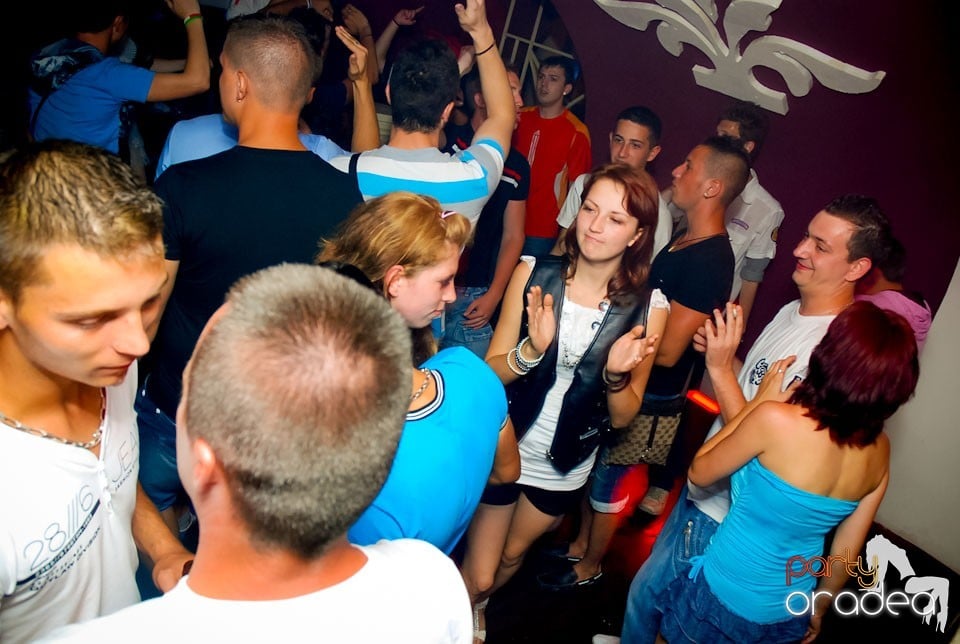 Romanian House Mafia în Club Atti's,