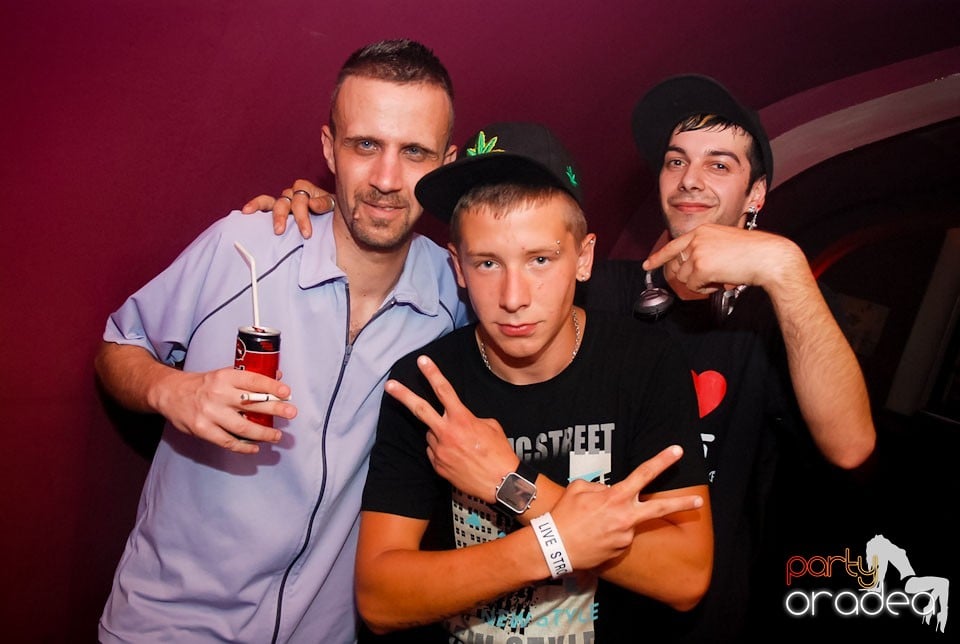 Romanian House Mafia în Club Atti's,