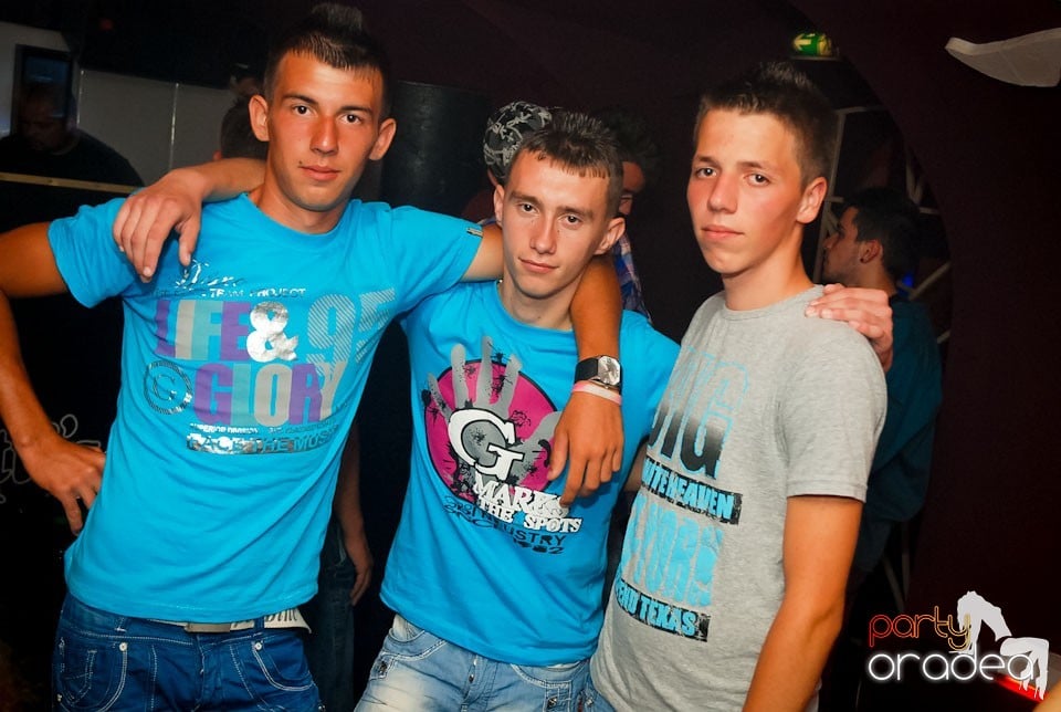 Romanian House Mafia în Club Atti's,