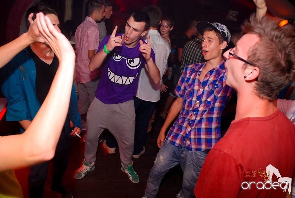 Romanian House Mafia în Club Atti's,