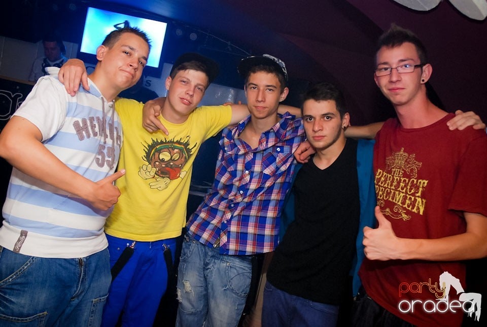 Romanian House Mafia în Club Atti's,