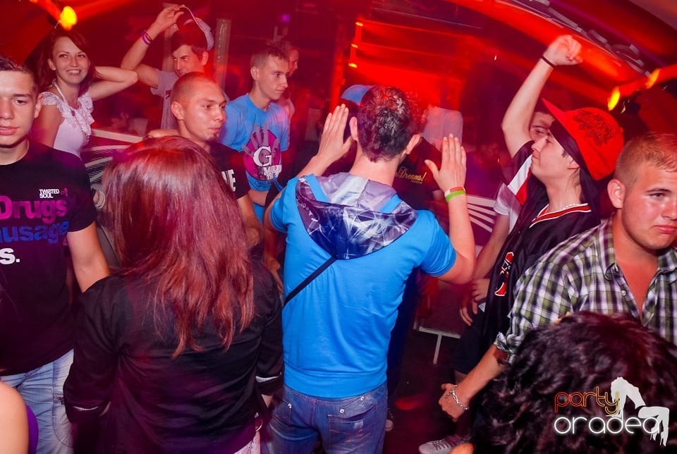 Romanian House Mafia în Club Atti's,