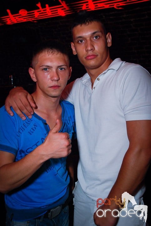 S-a sunat clopoţelul în Escape, 