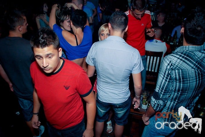 S-a sunat clopoţelul în Escape, 