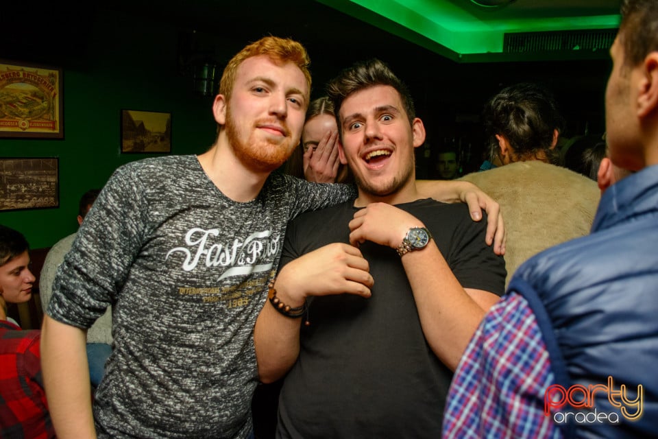 Saturday Night Party, Green Pub