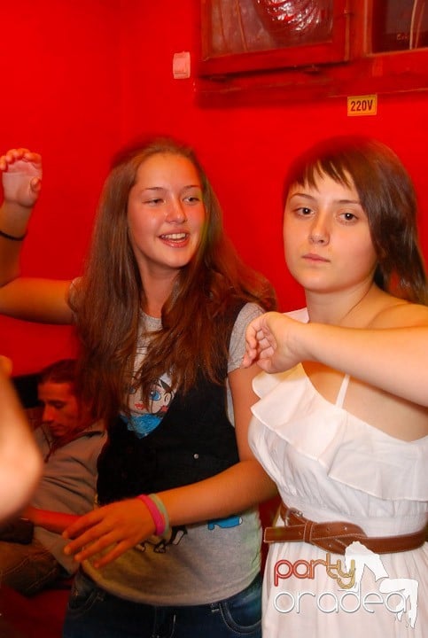 Sâmbătă distracţia continuă în Downtown, 