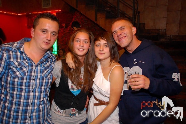 Sâmbătă distracţia continuă în Downtown, 