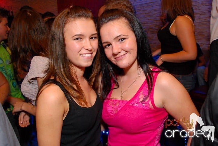 Sâmbătă distracţia continuă în Downtown, 