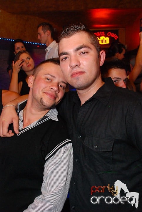 Sâmbătă distracţia continuă în Downtown, 