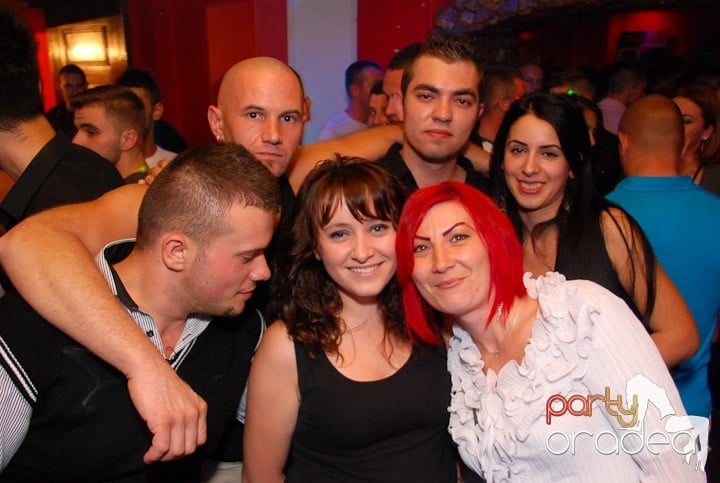 Sâmbătă distracţia continuă în Downtown, 