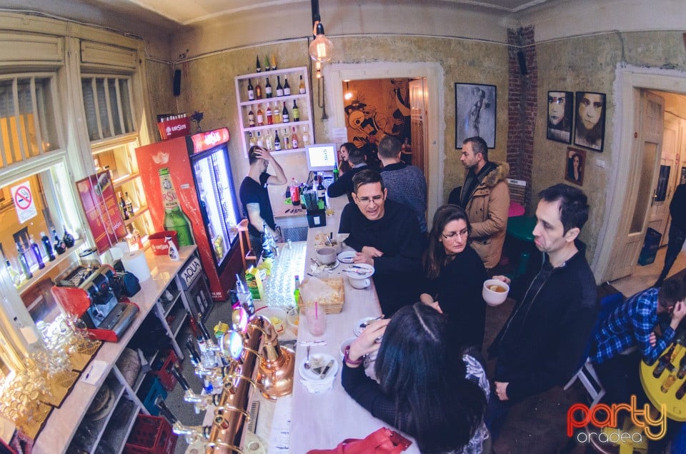 Sâmbătă în Bodega, Bodega