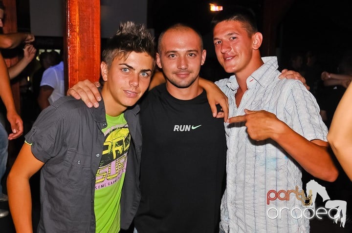 Sâmbătă în Disco Faház, 