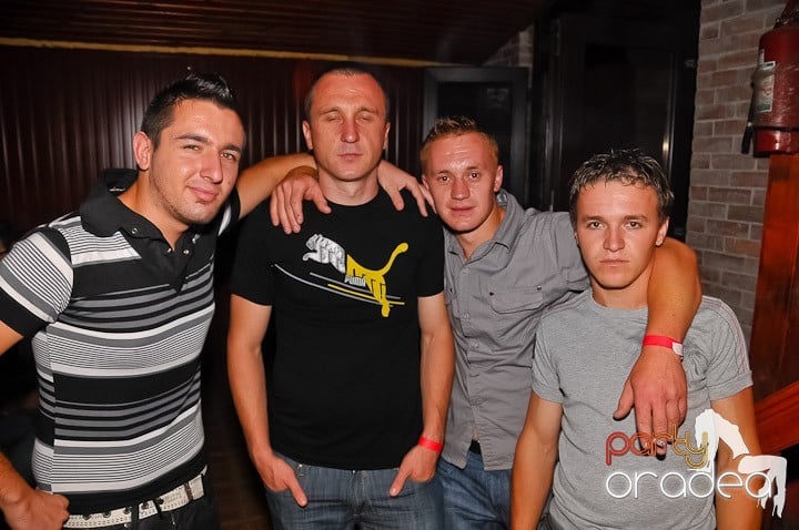 Sâmbătă în Disco Faház, 