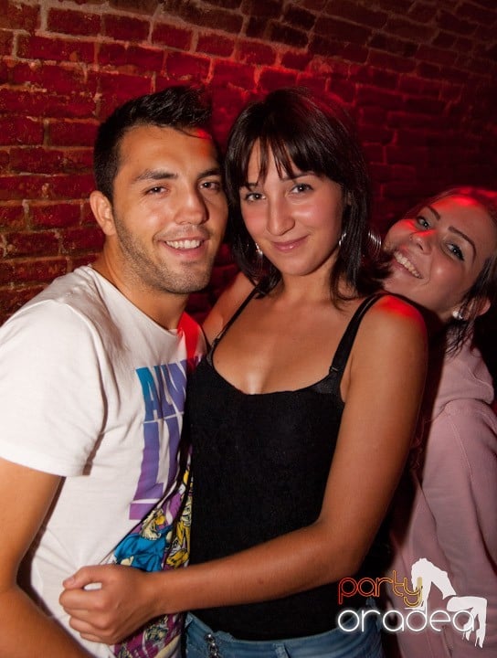 Sâmbătă în Escape, 