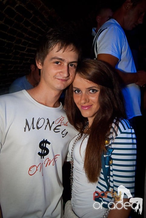 Sâmbătă în Escape, 