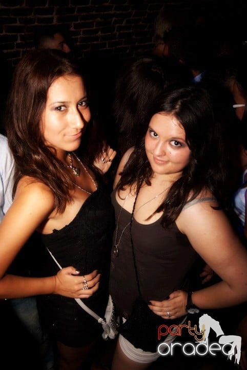 Sâmbătă în Escape, 