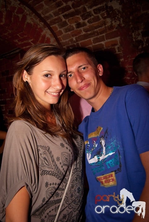 Sâmbătă în Escape, 