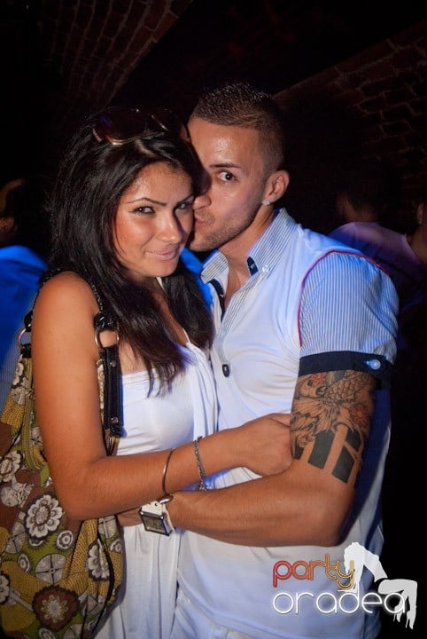 Sâmbătă în Escape, 