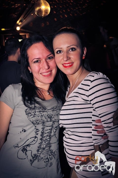 Sâmbăta începe cu Club Escape,